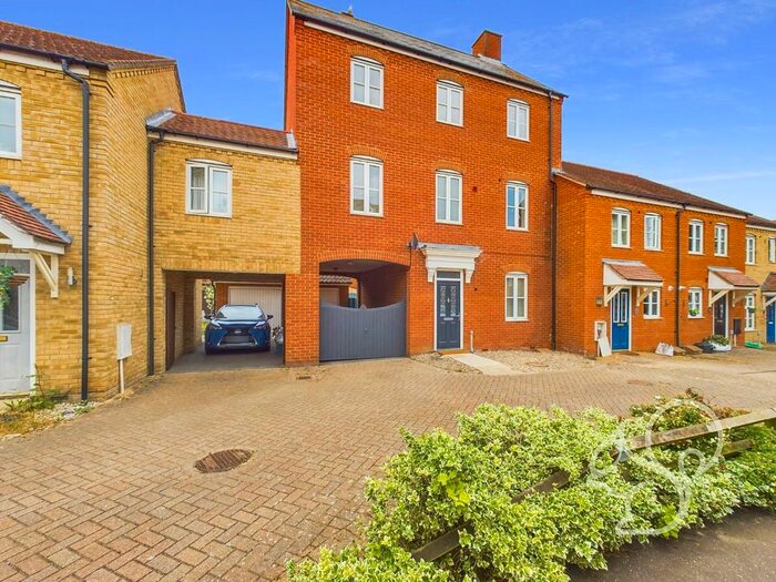 4 Bedroom Town House To Rent In Freeman Close, Colchester, CO4