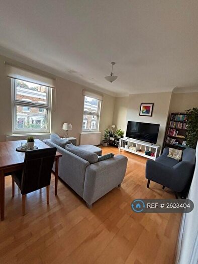 2 Bedroom Flat To Rent In Corbyn Street, London, N4