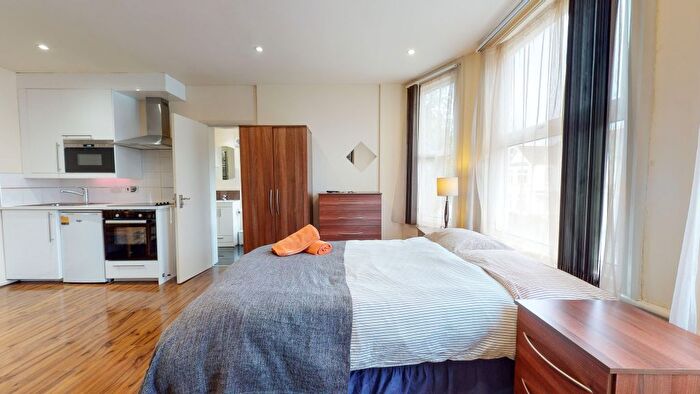 Studio To Rent In Cranhurst Road, London, NW2