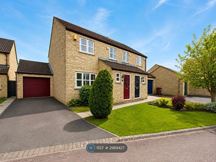 3 Bedroom Semi-Detached House To Rent In Lavender Road, Cheltenham, GL51