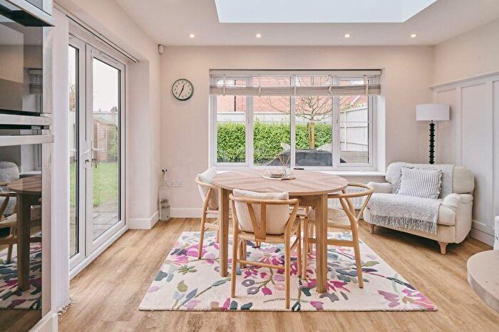 4 Bedroom Detached House For Sale In Pearmain Garden, Hagley, DY9