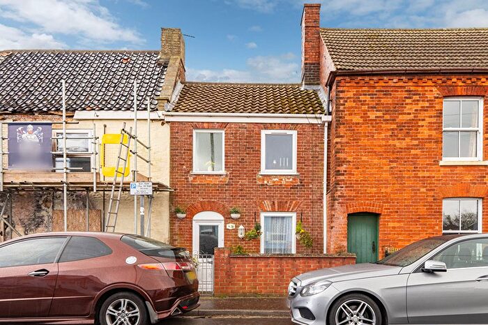 2 Bedroom Terraced House For Sale In Beach Road, Caister-On-Sea, NR30