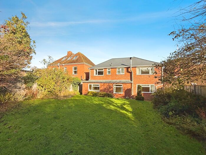 2 Bedroom Semi-Detached House For Sale In Main Street, Peasmarsh, TN31