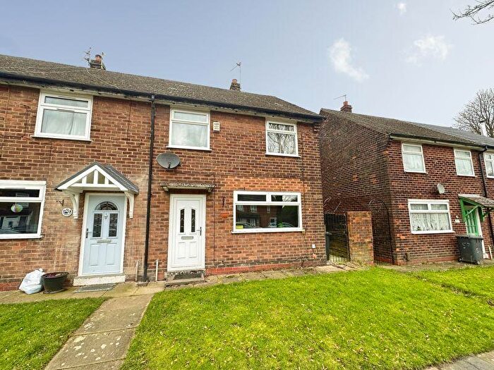 2 Bedroom Semi Detached House For Sale In Rufford Drive, Manchester, M45