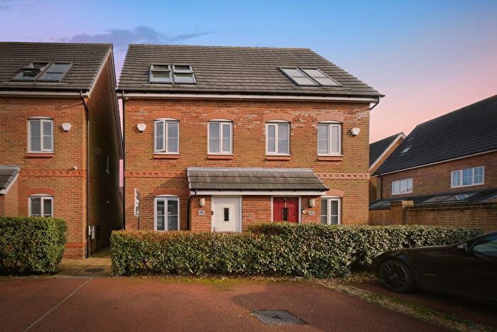 3 Bedroom Semi Detached House For Sale In Stephenson Grove, Rainhill, Prescot, Merseyside, L35