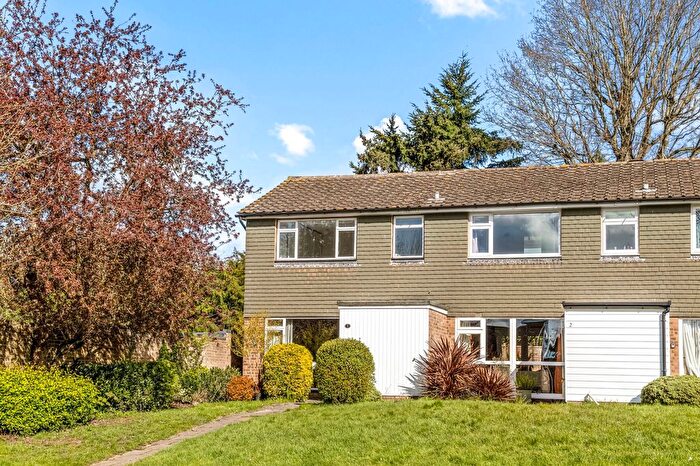 3 Bedroom End Of Terrace House For Sale In Saville Gardens, Billingshurst, RH14