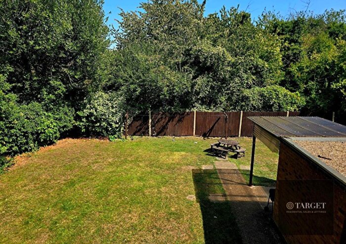 1 Bedroom Flat To Rent In Tysoe Avenue, EN3