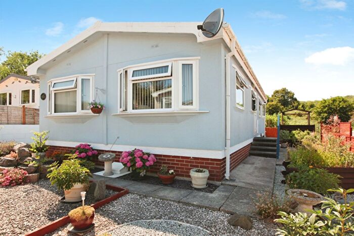 2 Bedroom Park Home For Sale In Grange Road, Paignton, TQ4