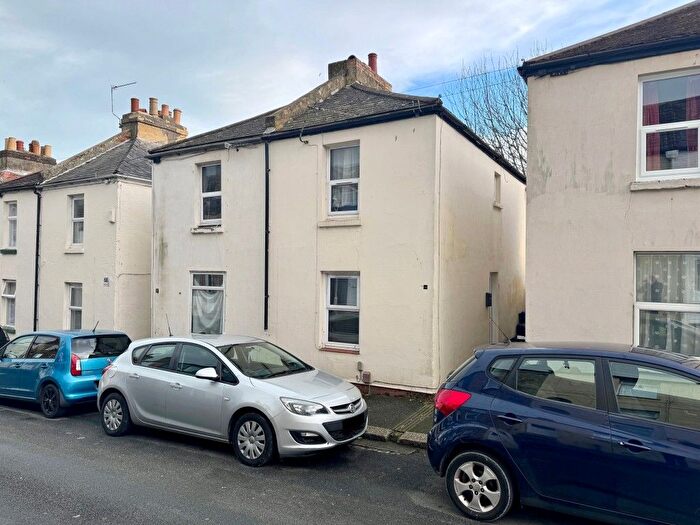 2 Bedroom Cottage For Sale In Tower Hamlets Street, Dover, Kent, CT17