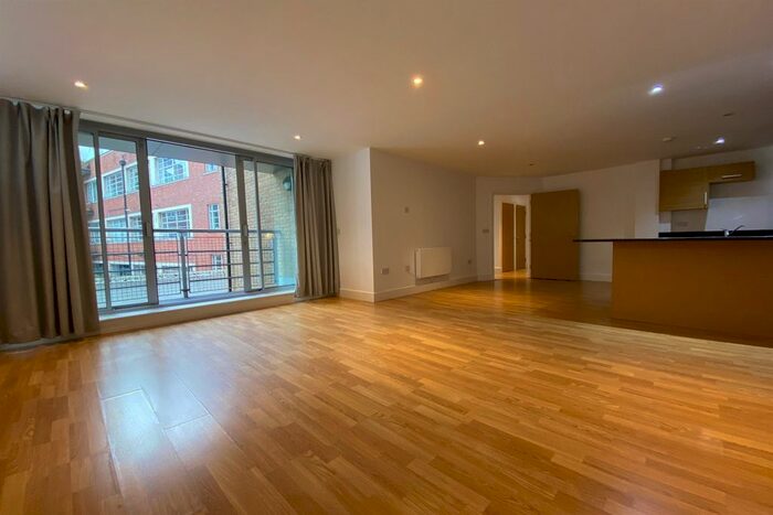 2 Bedroom Flat To Rent In Long Lane, Bermondsey, SE1