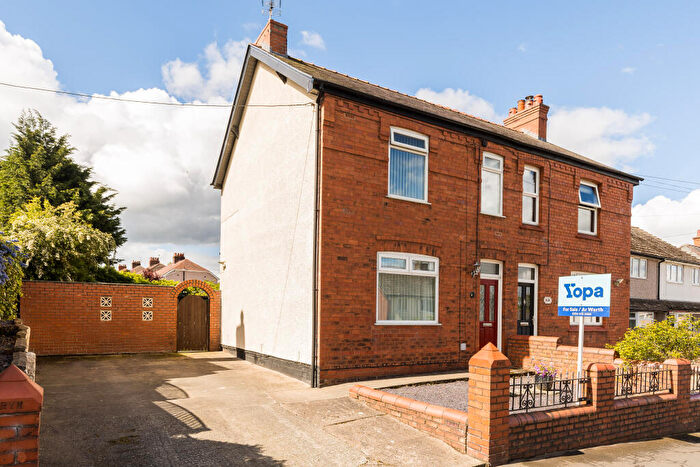 3 Bedroom Semi-Detached House For Sale In Coed Onn Road, Flint, CH6