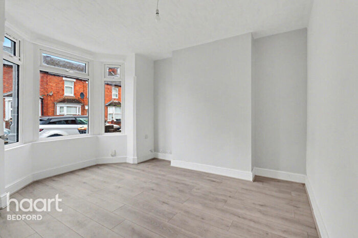 3 Bedroom Terraced House To Rent In Stafford Road, Bedford, MK42
