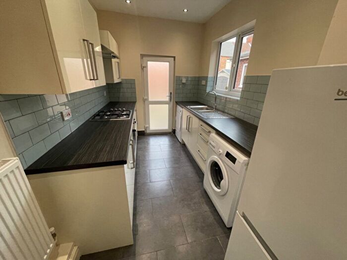 3 Bedroom Terraced House To Rent In Ullswater Street, Leicester, LE2