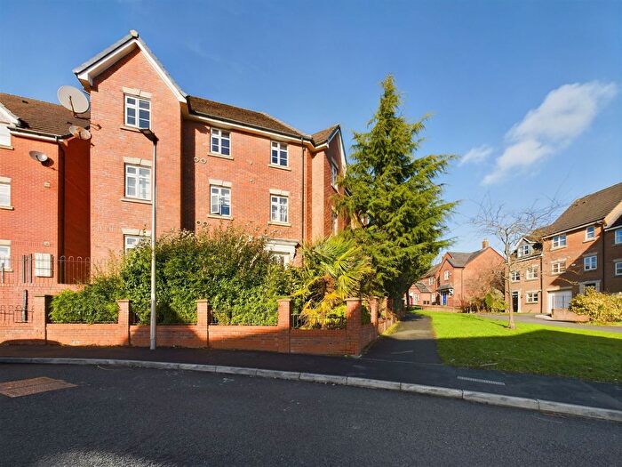 2 Bedroom Flat To Rent In Gadbury Fold, Atherton, M46