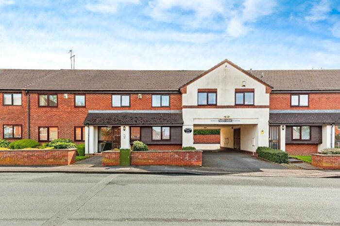 2 Bedroom Flat For Sale In Homestead Way, Northampton, NN2