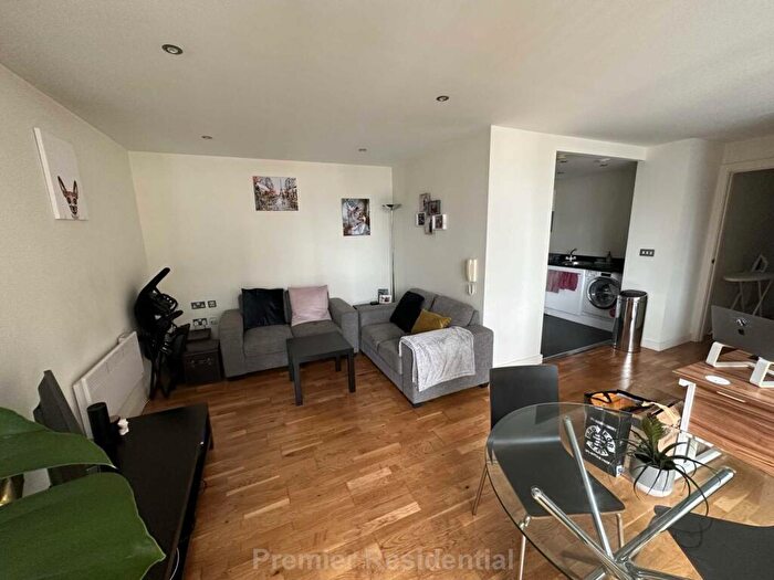2 Bedroom Apartment To Rent In Jordan Street, Manchester, M15