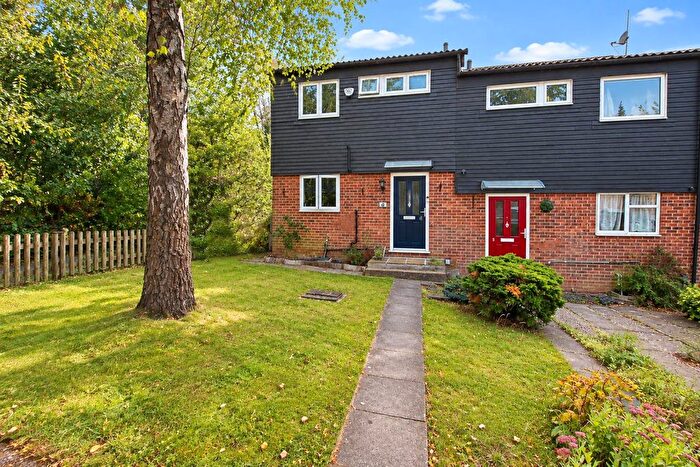 3 Bedroom End Of Terrace House For Sale In Neagle Close, Borehamwood, WD6