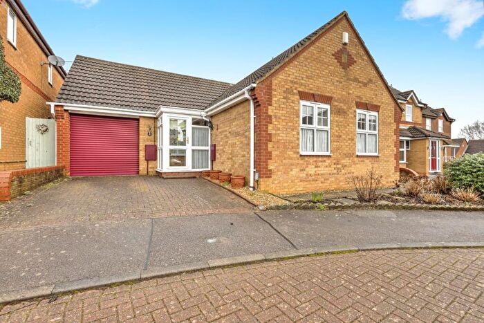 3 Bedroom Bungalow For Sale In Hibiscus Close, Northampton, Northamptonshire, NN3