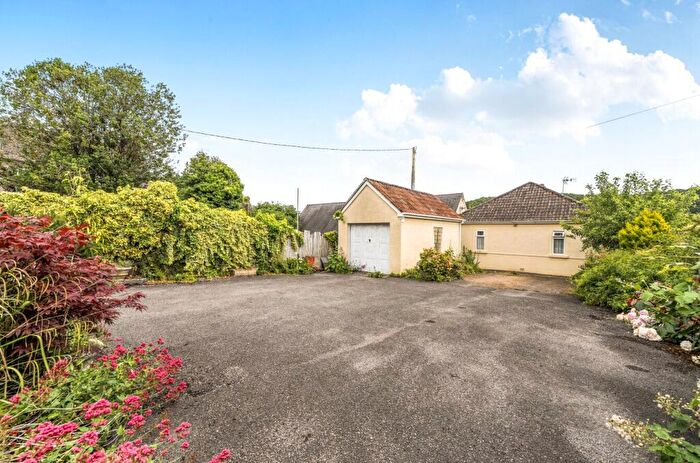 3 Bedroom Bungalow For Sale In Clarence Road, Wotton-under-Edge, Gloucestershire, GL12