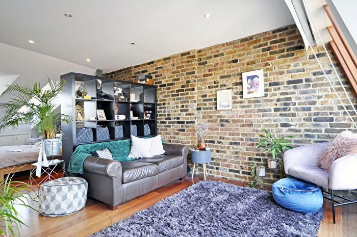 1 Bedroom Studio To Rent In Old York Road, Wandsworth, SW18