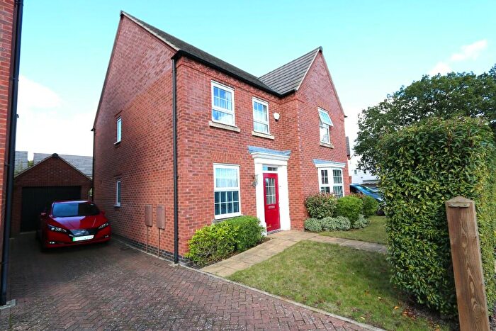 4 Bedroom Detached House To Rent In Macbeth Approach, Warwick, Warwickshire, CV34