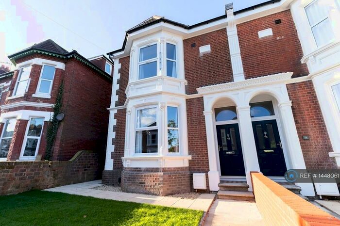 6 Bedroom Semi-Detached House To Rent In Gordon Avenue, Southampton, SO14
