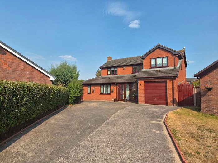 4 Bedroom Detached House For Sale In Stryd Y Brython, Ruthin, LL15