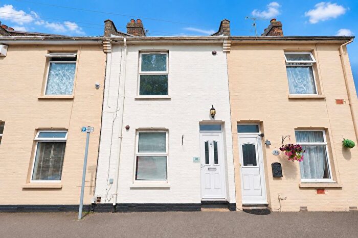 3 Bedroom Terraced House For Sale In Glanville Road, Gillingham, ME7