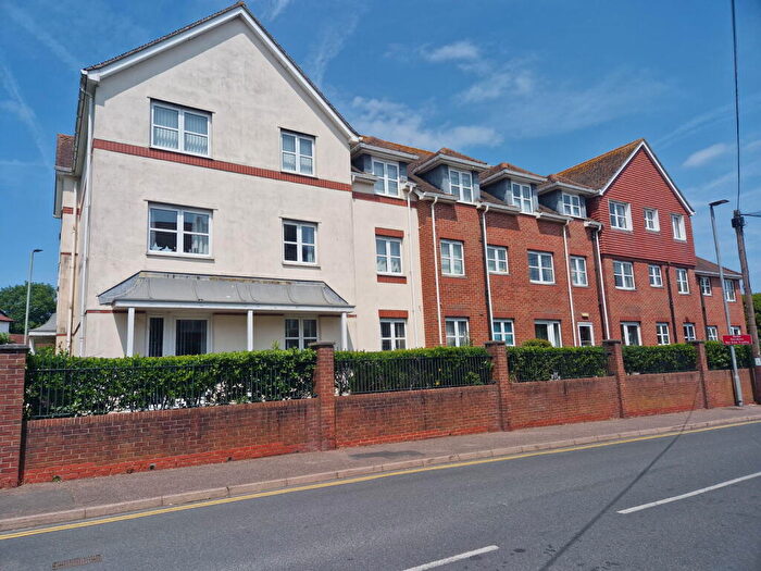 1 Bedroom Flat For Sale In Littleham Road, Exmouth, Devon, EX8