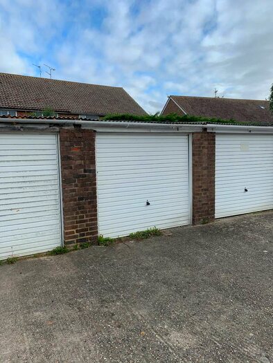 Property To Rent In New Barn Lane, PO21