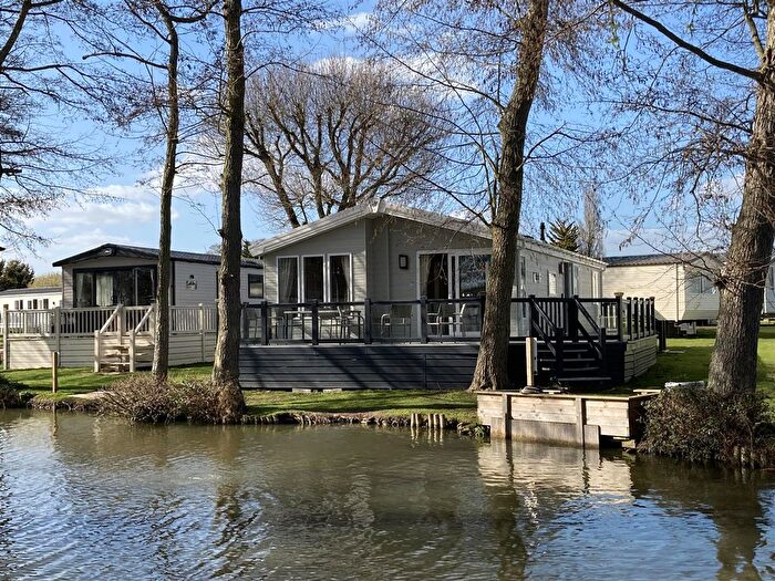 3 Bedroom Park Home For Sale In Clacton Road, Weeley, CO16