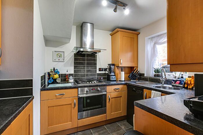3 Bedroom Terraced House For Sale In Lomond Gardens, South Croydon, CR2
