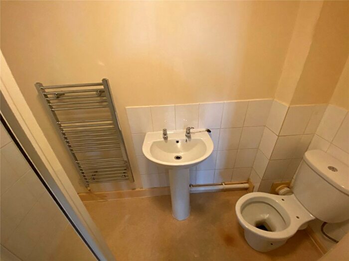 1 Bedroom Flat For Sale In Monks Way, Bearwood, Bournemouth, Dorset, BH11