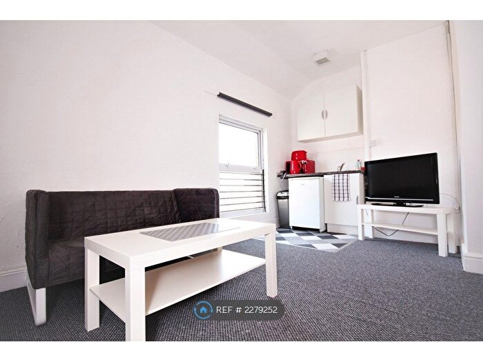 1 Bedroom Flat To Rent In Market Street, Clay Cross, Chesterfield, S45