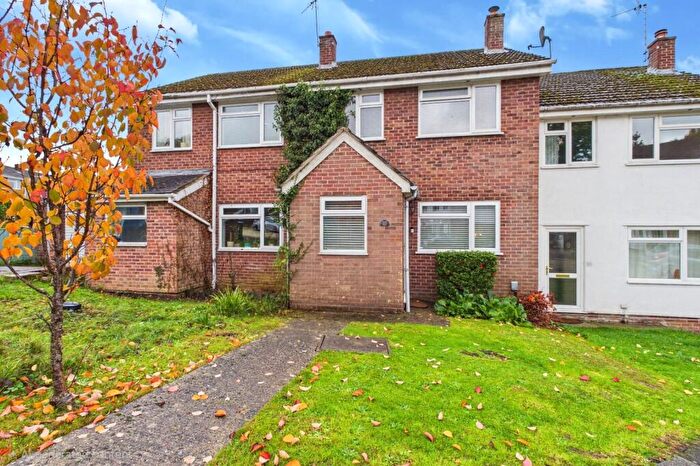 3 Bedroom Terraced House For Sale In Sycamore Rise, Newbury, Berkshire, RG14
