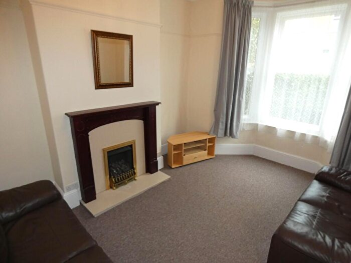 4 Bedroom House To Rent In St Annes Road, Exeter, EX1