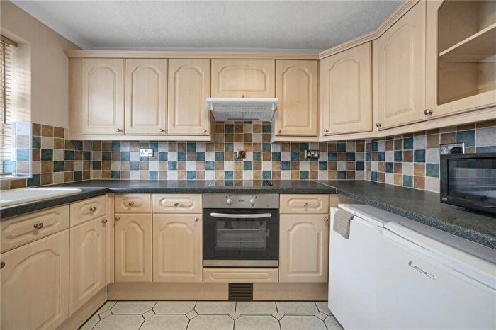 2 Bedroom Apartment To Rent In Fidlas Avenue, Cardiff, CF14