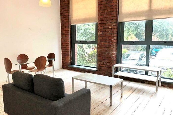 1 Bedroom Flat To Rent In Whingate, Leeds, West Yorkshire, LS12