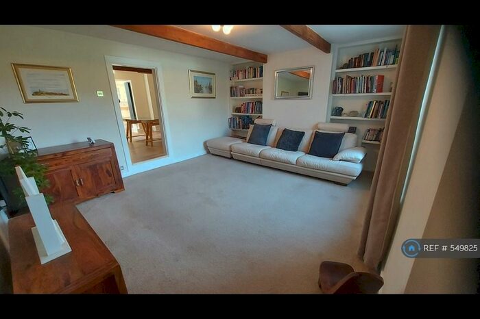 4 Bedroom Semi-Detached House To Rent In Sude Hill, New Mill, Holmfirth, HD9