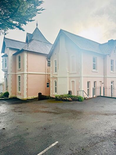 Maisonette To Rent In Rawlyn Road, TQ2