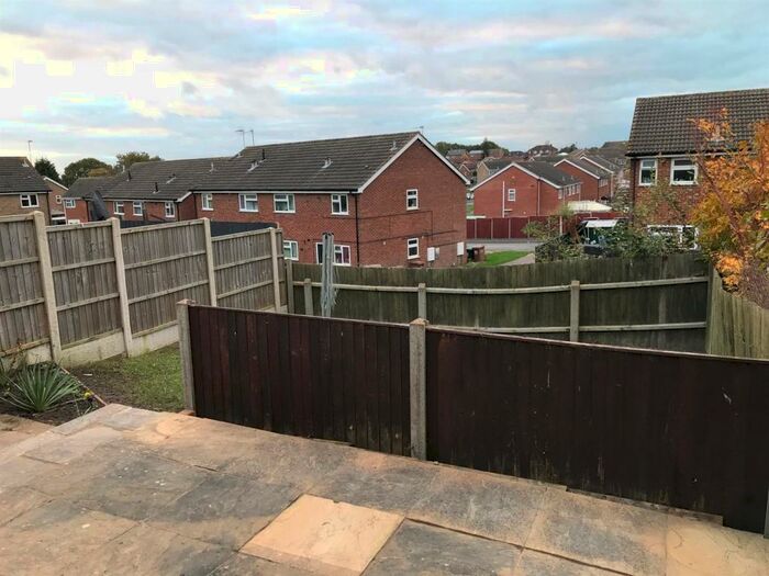 2 Bedroom Semi-Detached House To Rent In Warren Hill, Newhall, DE11