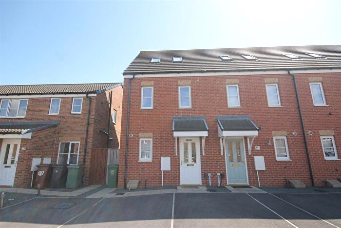 3 Bedroom End Of Terrace House To Rent In Vickers Lane, Seaton Carew, Hartlepool, TS25