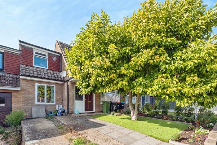 4 Bedroom Detached House For Sale In Milton Grove, Bletchley, Milton Keynes, Buckinghamshire, MK3