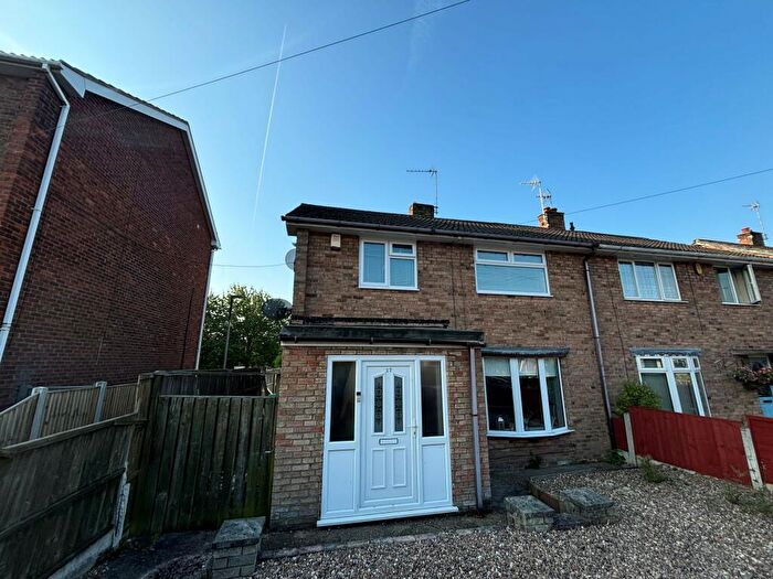 3 Bedroom Semi-Detached House To Rent In Laxton Drive, Meden Vale, NG20