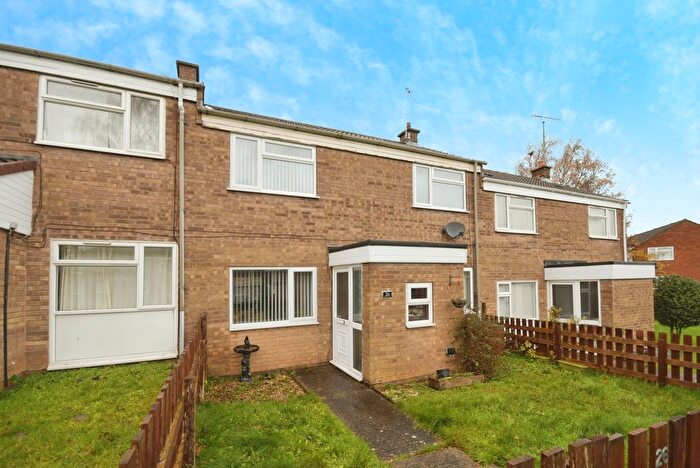3 Bedroom Terraced House For Sale In Hipley Close, Chesterfield, Derbyshire, S40