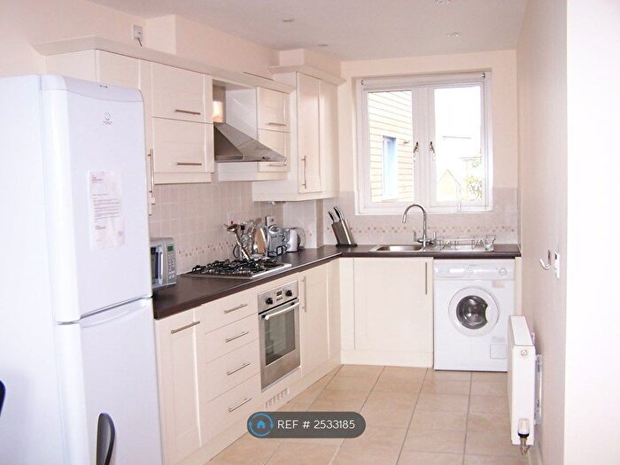 2 Bedroom Flat To Rent In Broughton, Milton Keynes, MK10