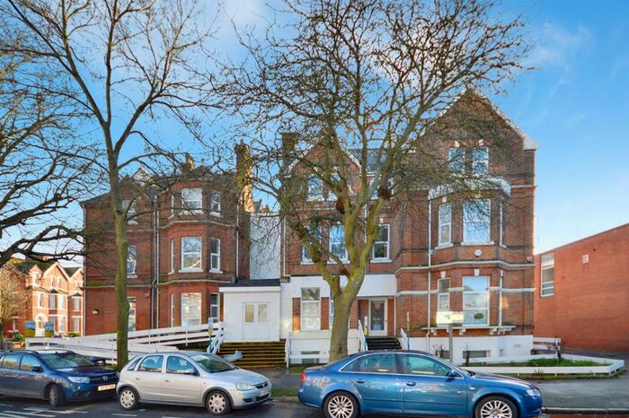 1 Bedroom Flat To Rent In Shorncliffe Road, Folkestone, CT20