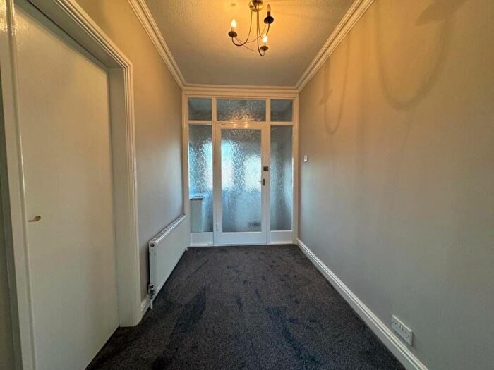 2 Bedroom Detached Bungalow To Rent In Manor Road, Shaw, OL2