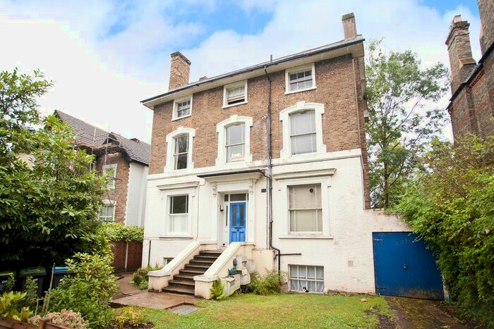 1 Bedroom Flat To Rent In Hamlet Road, Crystal Palace, London, SE19