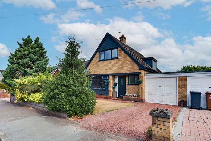 3 Bedroom Semi-Detached House For Sale In Hawthorne Drive, Sandbach, CW11